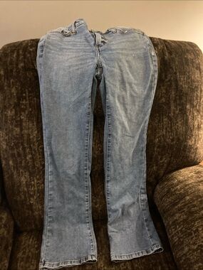 Light Blue Women's Denim Jeans - Classic Fit